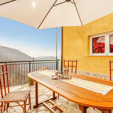 Vakantiehuis Beautiful In With Wifi Borzonasca